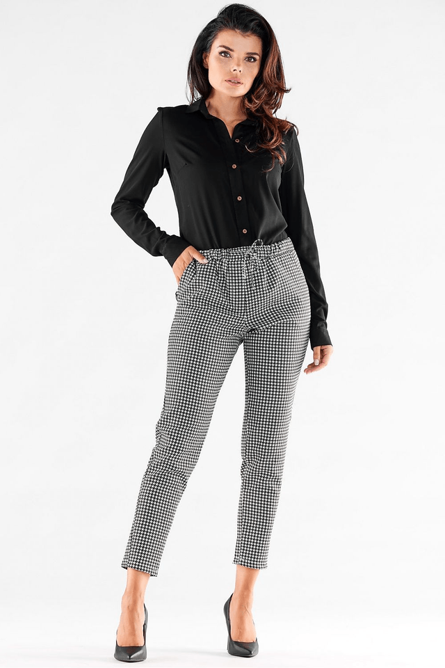 Pantaloni awama